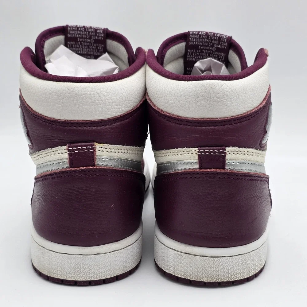 Air Jordan 1 Retro‎ High OG Men's Size 9 Bordeaux 555088-611